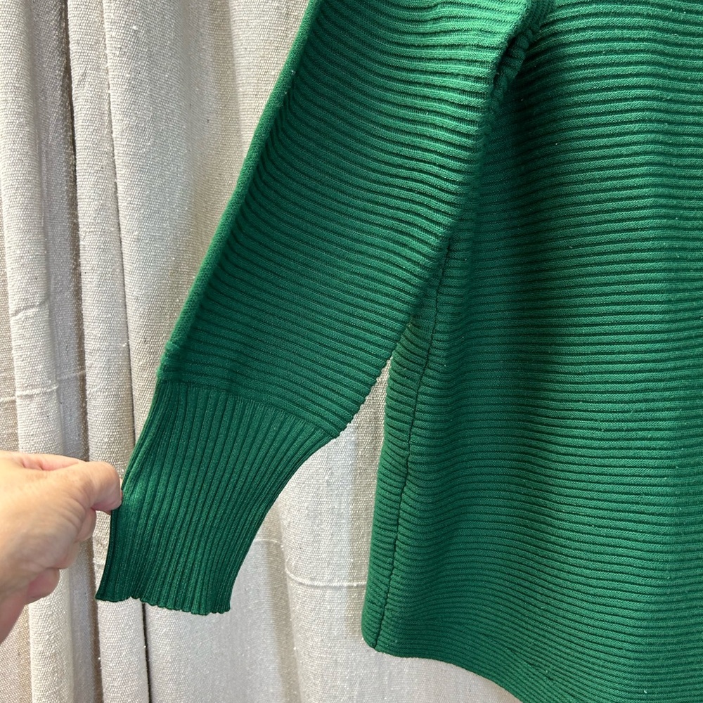 Cyrus Emerald Green Cowl Neck Sweater/size M - Picture 2 of 9